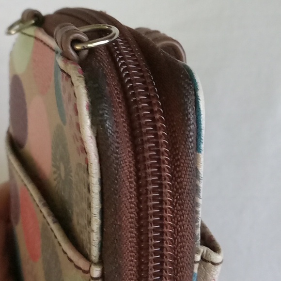 Relic Colorful Faux Leather Wallet Wristlet - Picture 6 of 10